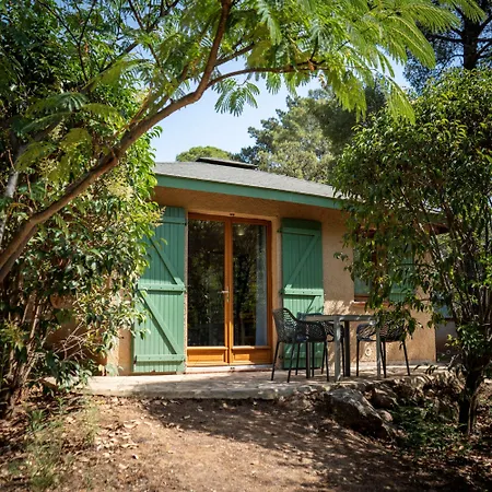 Kallisterra 홀리데이파크 2*