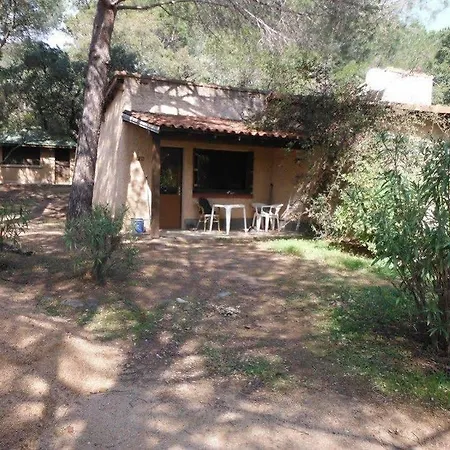 Kallisterra Tatil parkı